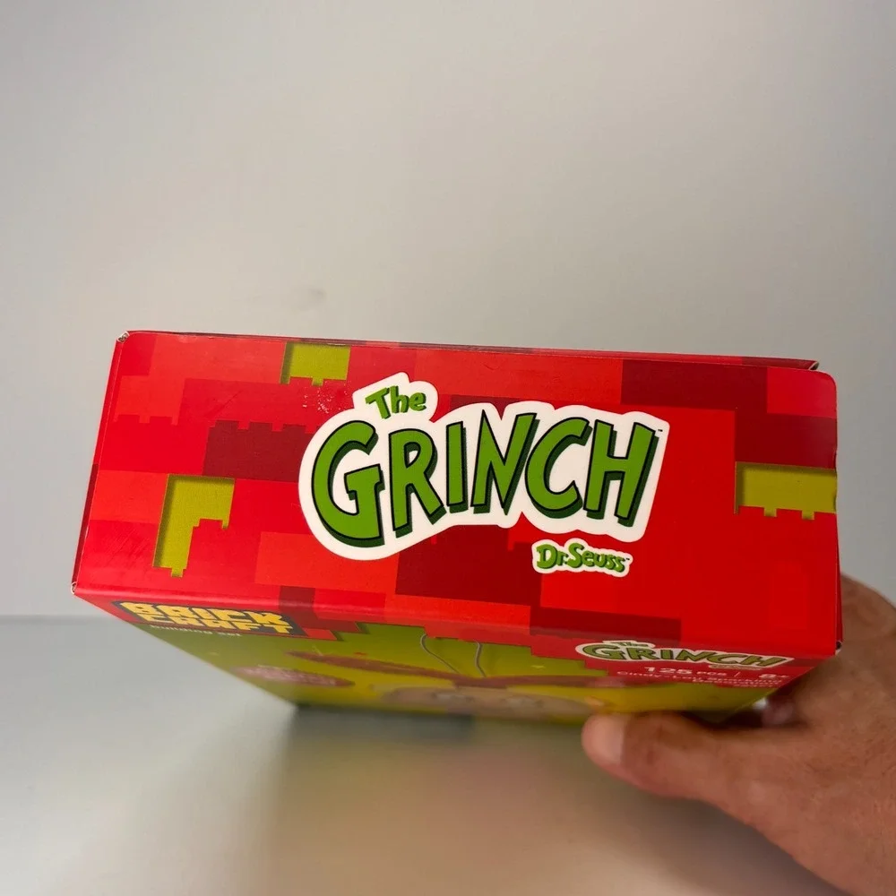 Brickcraft Grinch Cindy Lou Who 125 Piece Building Kit